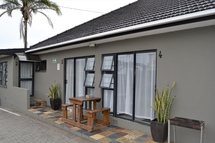 12 Bedroom Property for Sale in Nahoon Eastern Cape